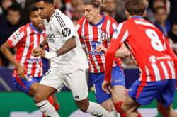 开云体育中国-马德里竞技险胜英格兰，卡拉斯科扛起全队