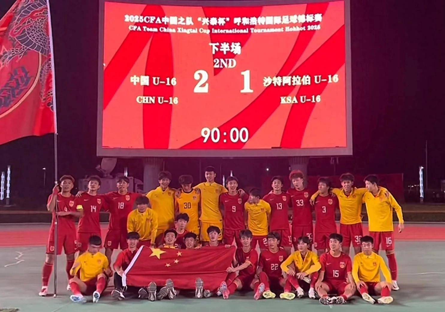 战绩颇为均匀，球员全力拼搏，比赛焦灼异常的简单介绍