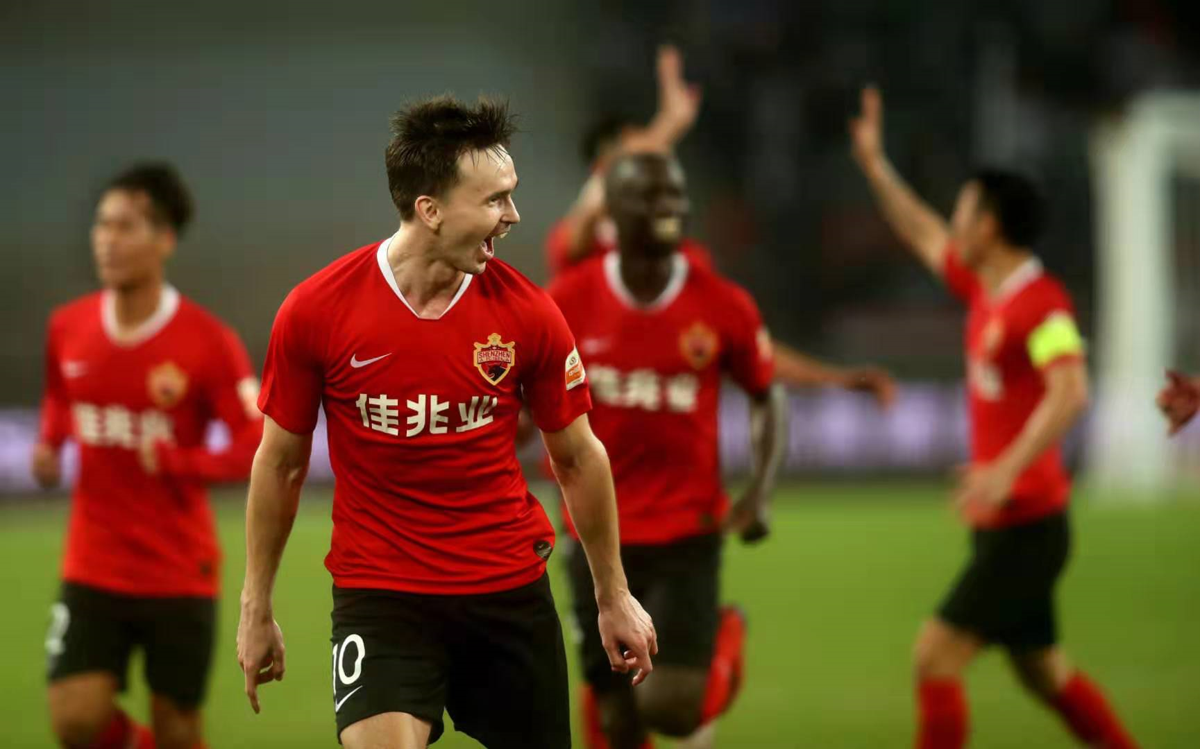 河北华夏幸福主场大胜，豪取分