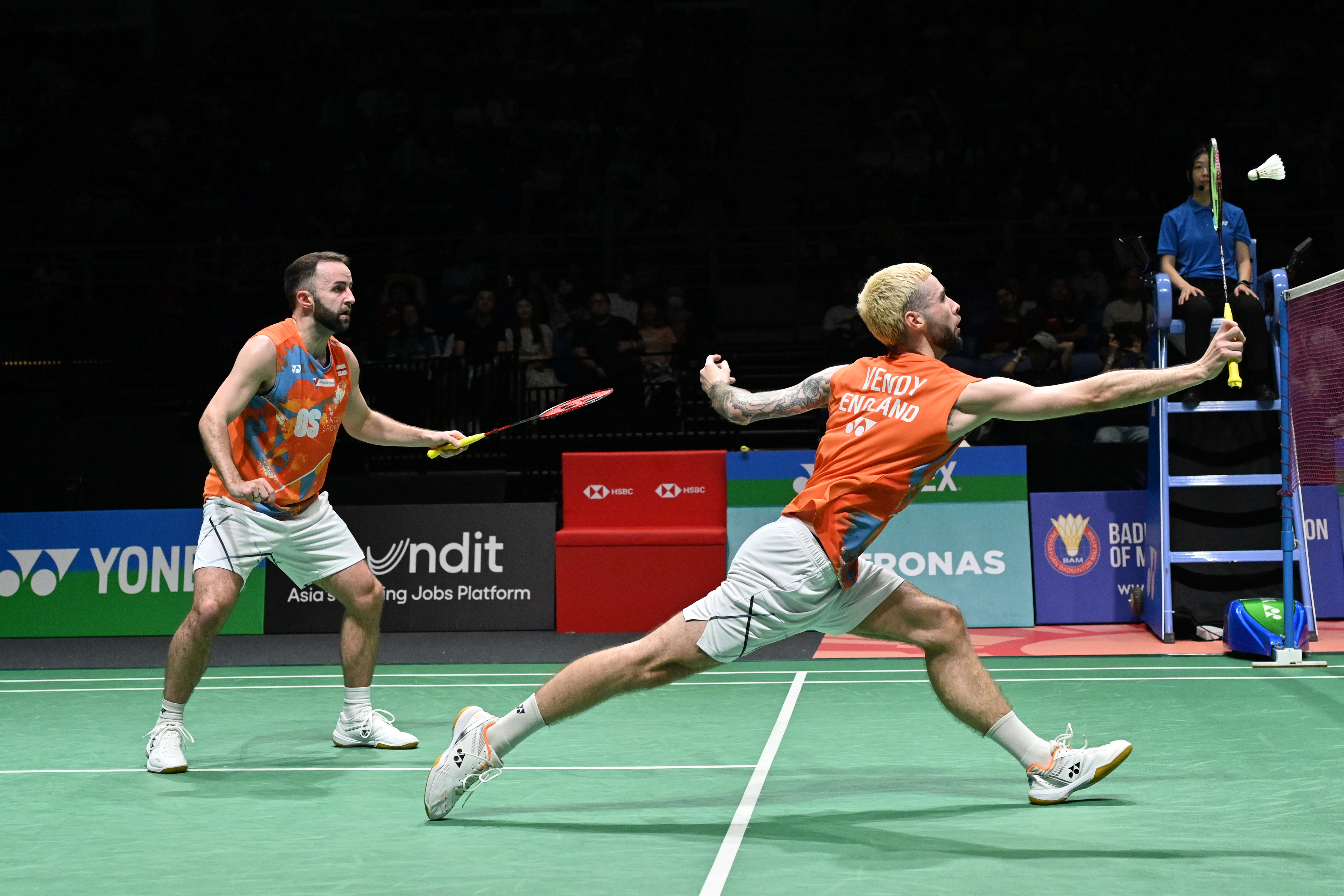 关于英格兰羽毛球队逆转马来西亚羽毛球队，安赛龙绝境逆转的信息